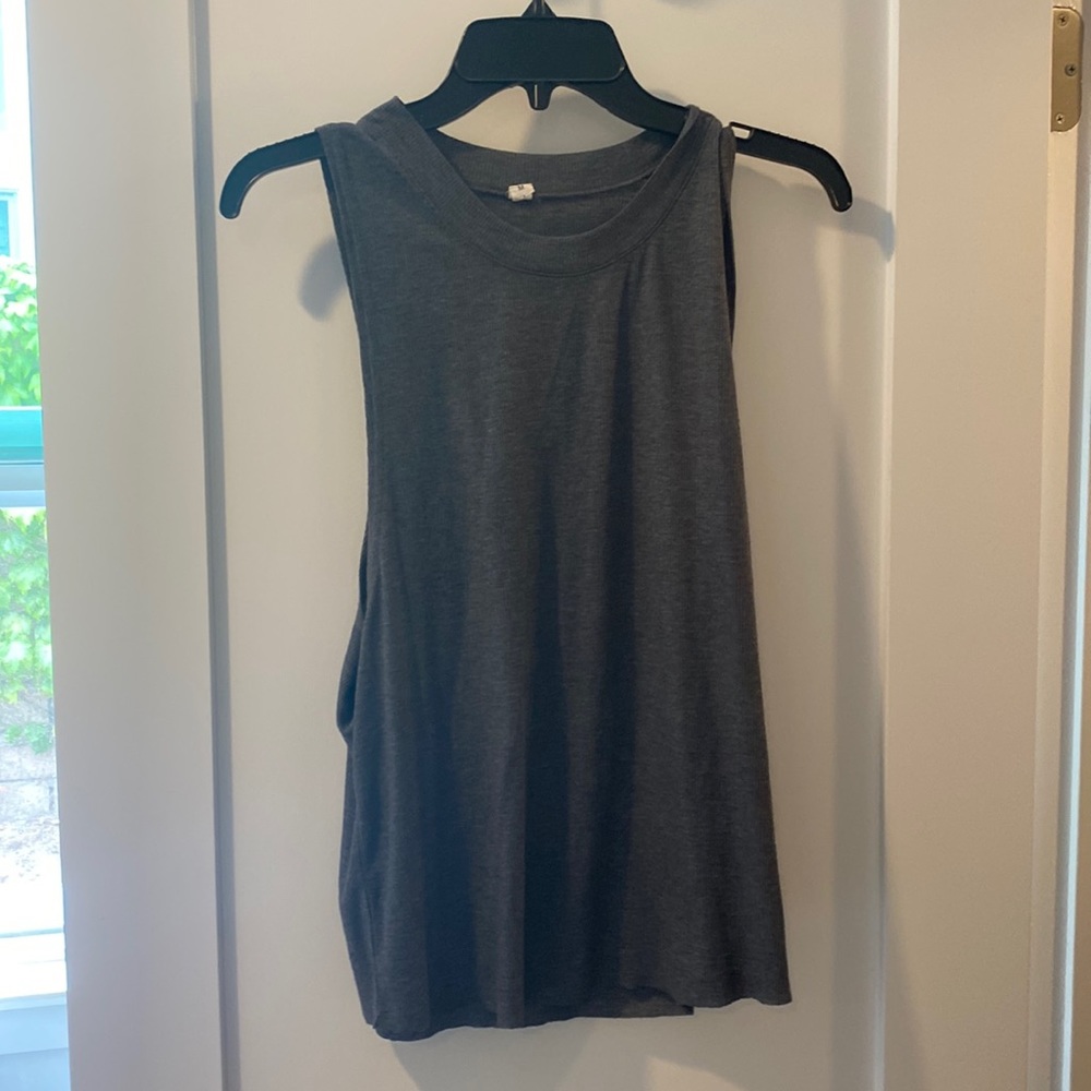 ALO muscle tank